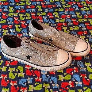 Converse One Star size 8.5 sparkly silver sneakers